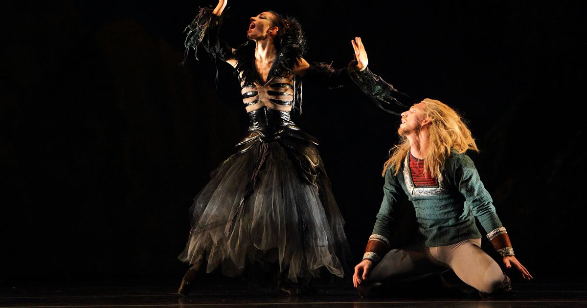 Dayton Ballet presents ‘Dracula: Bloodlines’