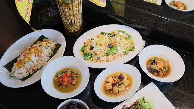 รวม 7 ร้านอาหารเจ ต้อนรับ ‘เทศกาลกินเจ 2566’