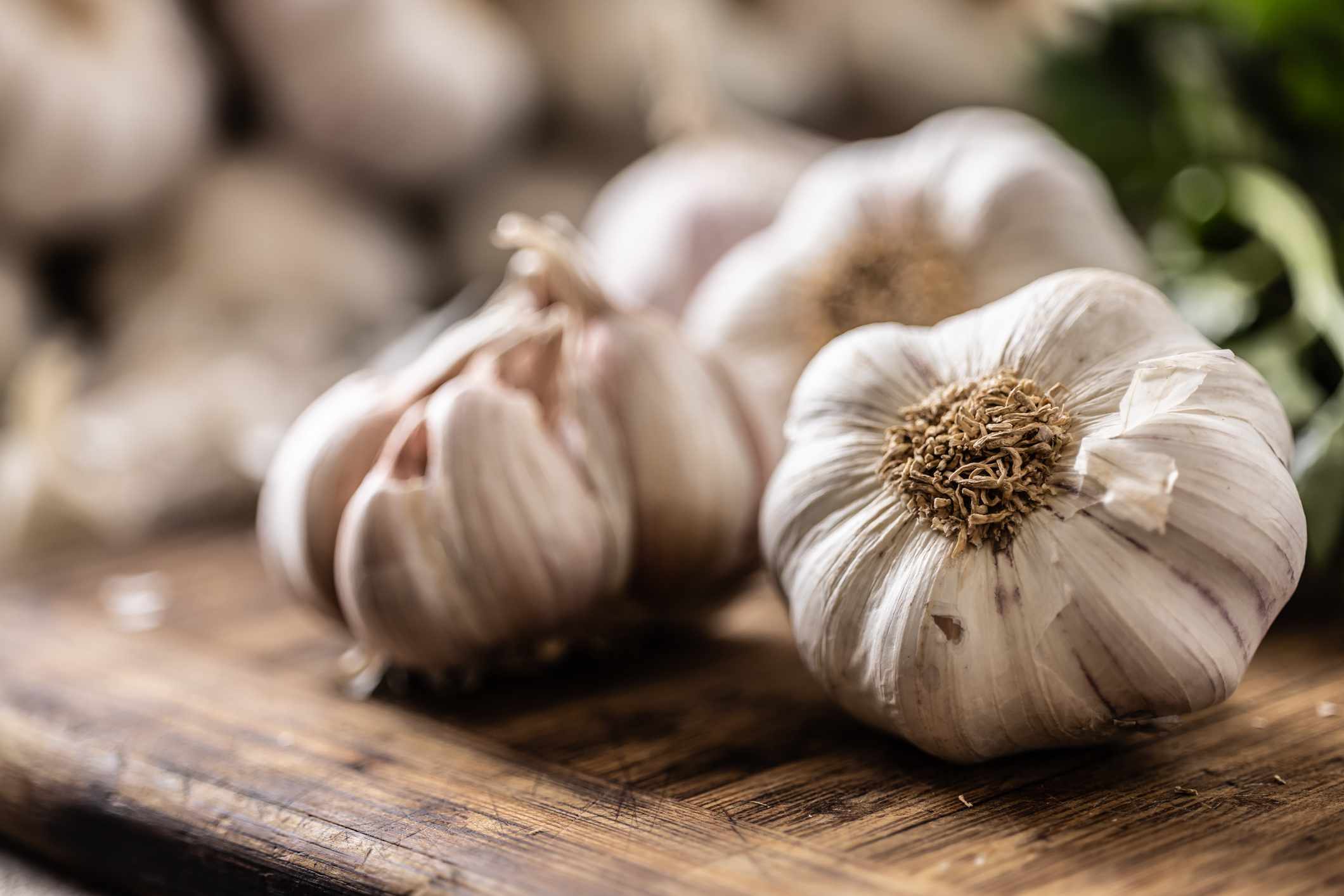 5 Impressive Ways Eating Garlic Can Boost Your Health