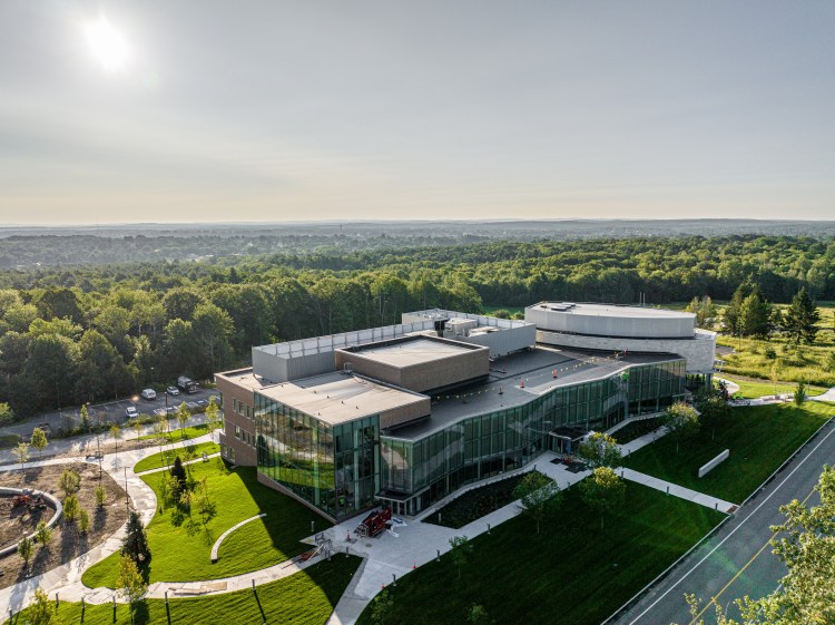 New $95 million Gordon Center officially opens at Colby College in Waterville