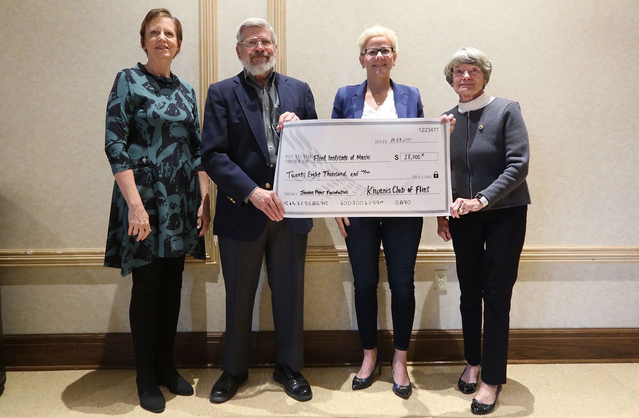 FIM Flint School of Performing Arts receives $27K donation