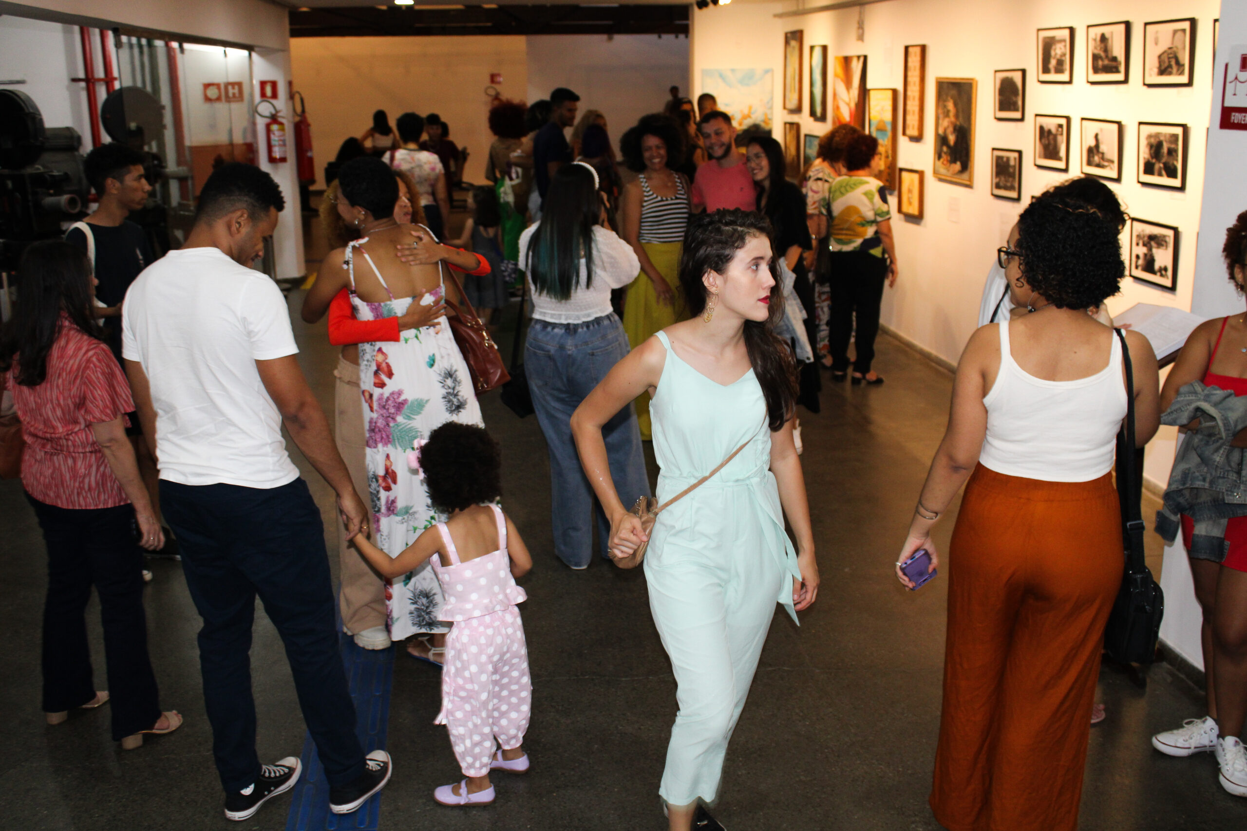 Diversidade cultural e diálogo marcam abertura do 3º Festival Universitário Intercampi de Cultura e Arte