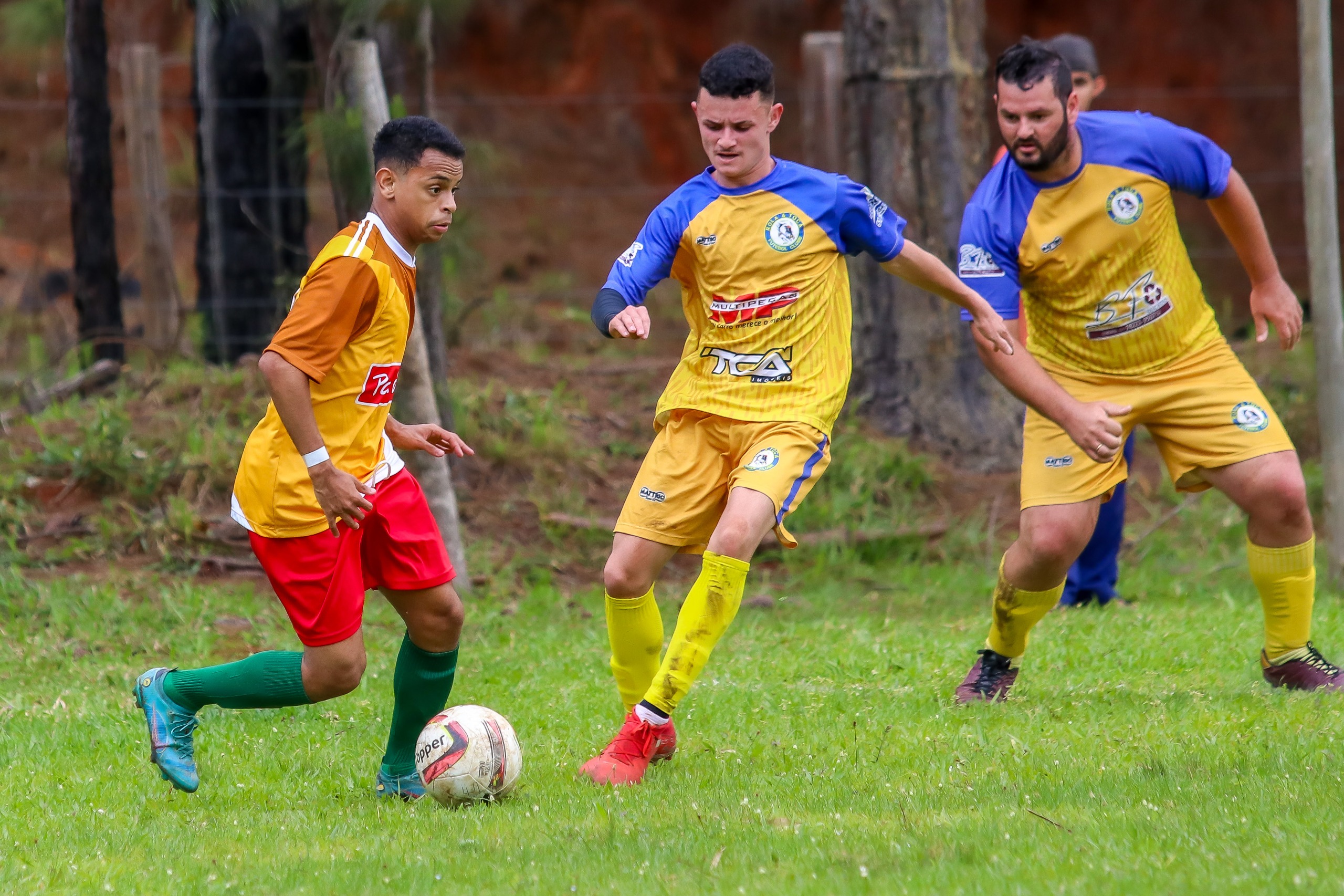 Começou nesse último domingo, o Campeonato Municipal de Futebol de Campo 2ª Divisão 2023