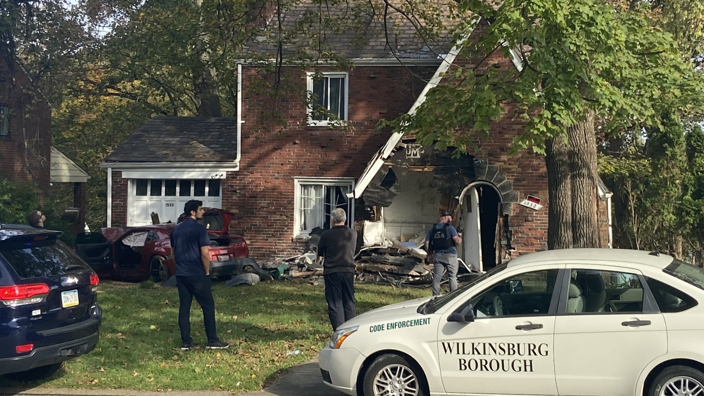 At least 1 person hurt after car crashes into Wilkinsburg home