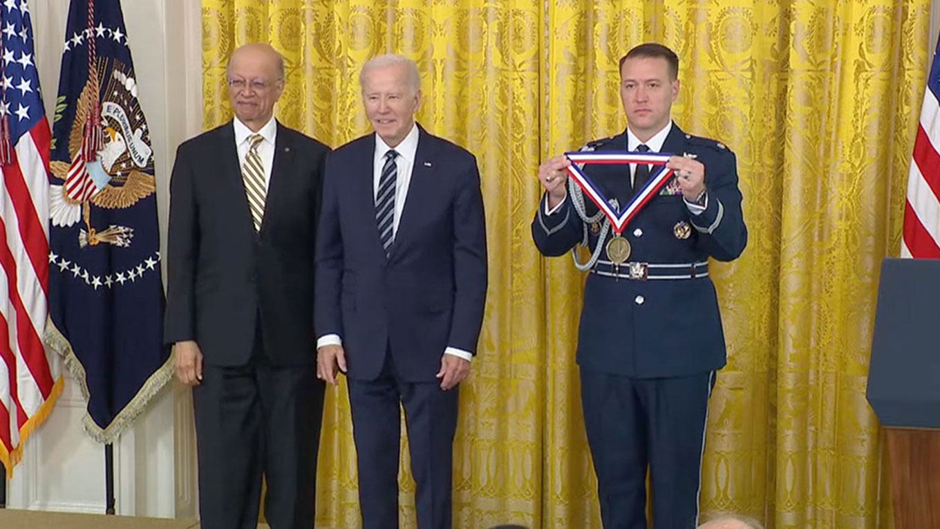 Ashok Gadgil awarded National Medal of Technology and Innovation