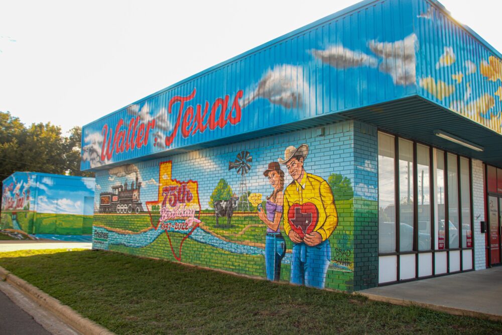 Waller art studio files civil rights lawsuit against city over its mural-regulating ordinance