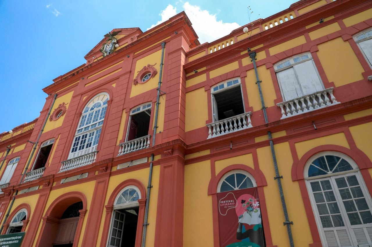 Visitação de espaços culturais tem mudança de horário em Manaus