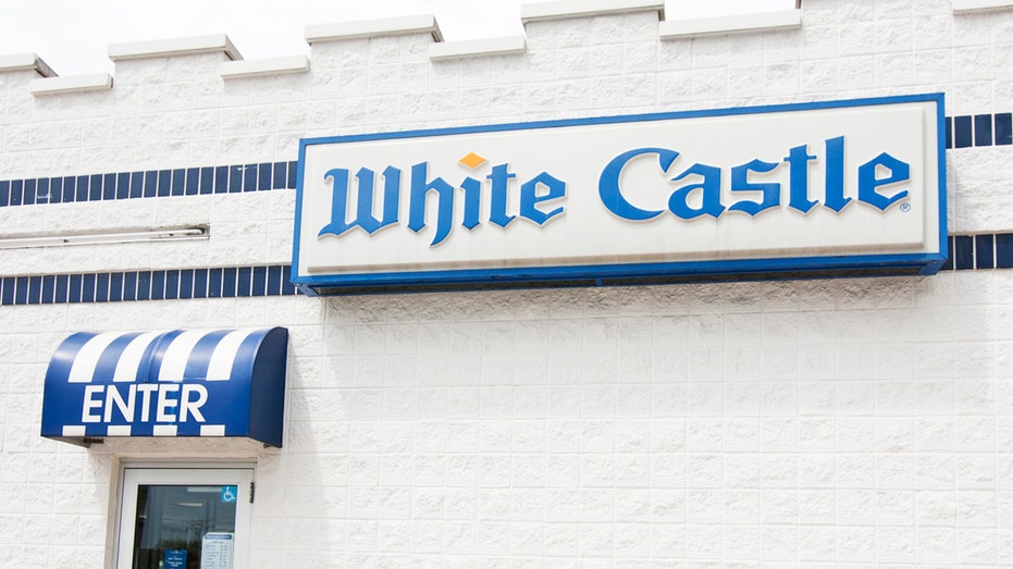 New chef in town: White Castle brings robot in for fast-food cooking