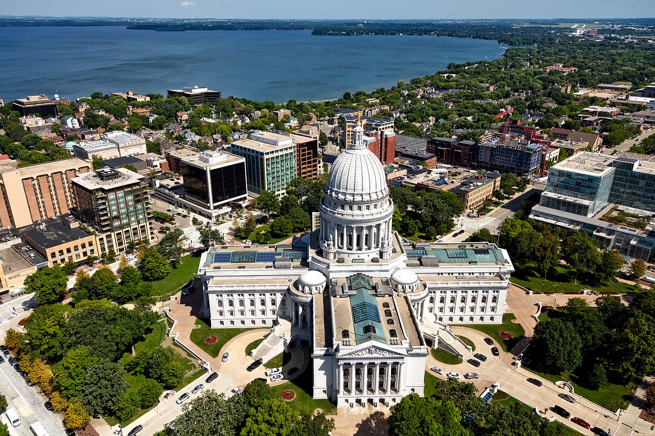 The future of artificial intelligence in Wisconsin to be studied by governor’s task force