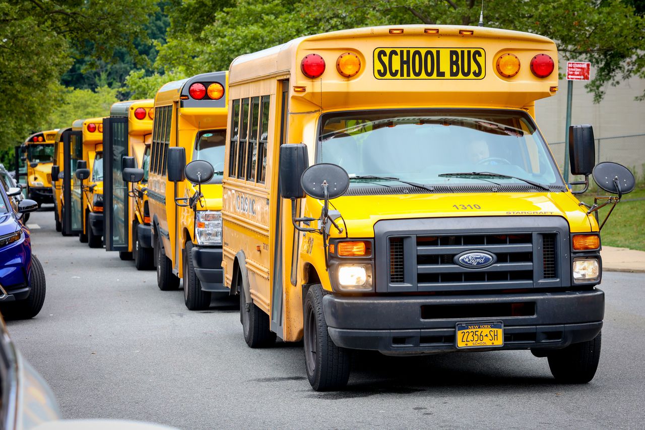 Tens of thousands of NYC schoolchildren not taking advantage of pandemic food benefits: Report