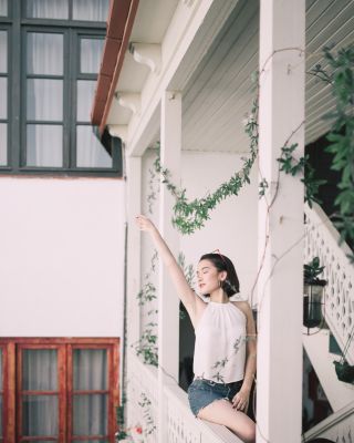 The Mental Health Challenges of the Girlboss Culture
