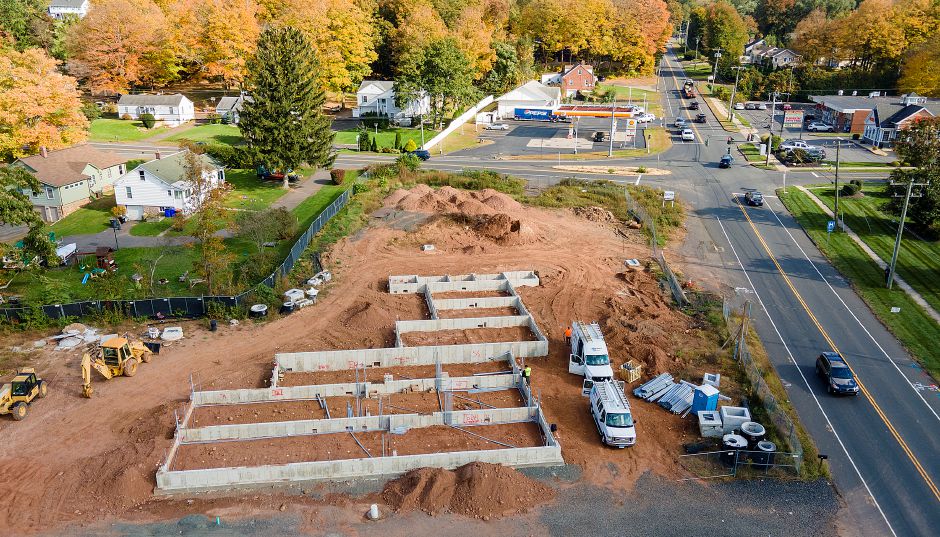 Car and pet wash taking shape in Southington