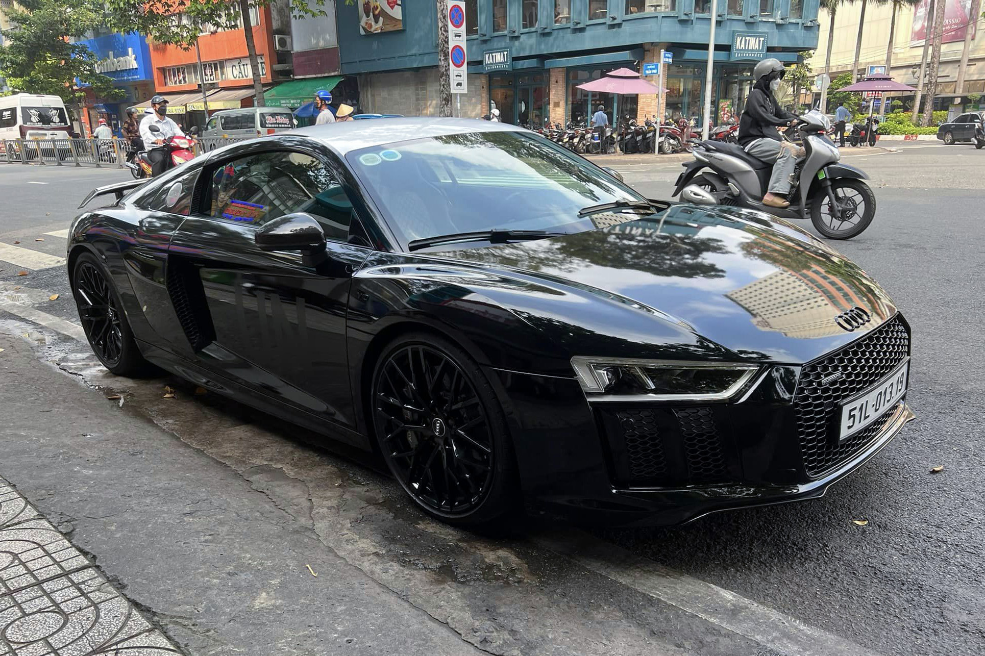 Siêu xe Audi R8 chạy cực ít về tay ông Đặng Lê Nguyên Vũ, giá trên 9 tỷ đồng