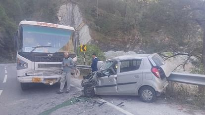 Badrinath Highway: रोडवेस बस और कार की हुई जोरदार टक्कर, मां-बेटा बुरी तरह घायल, अस्पताल में भर्ती