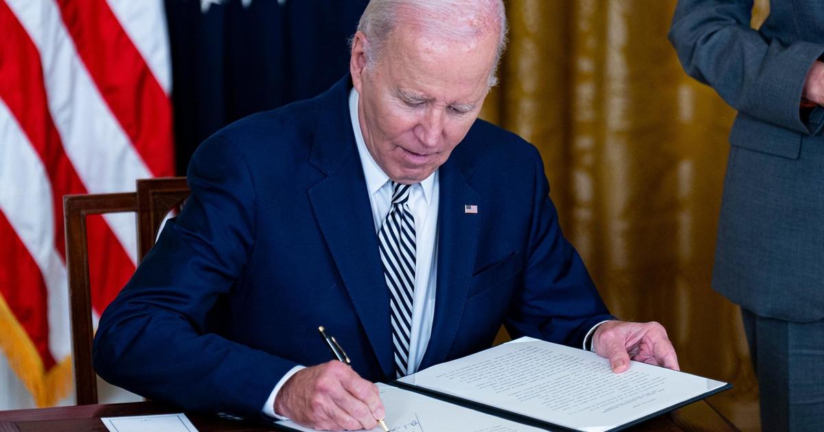 What does Biden’s executive order on artificial intelligence do?