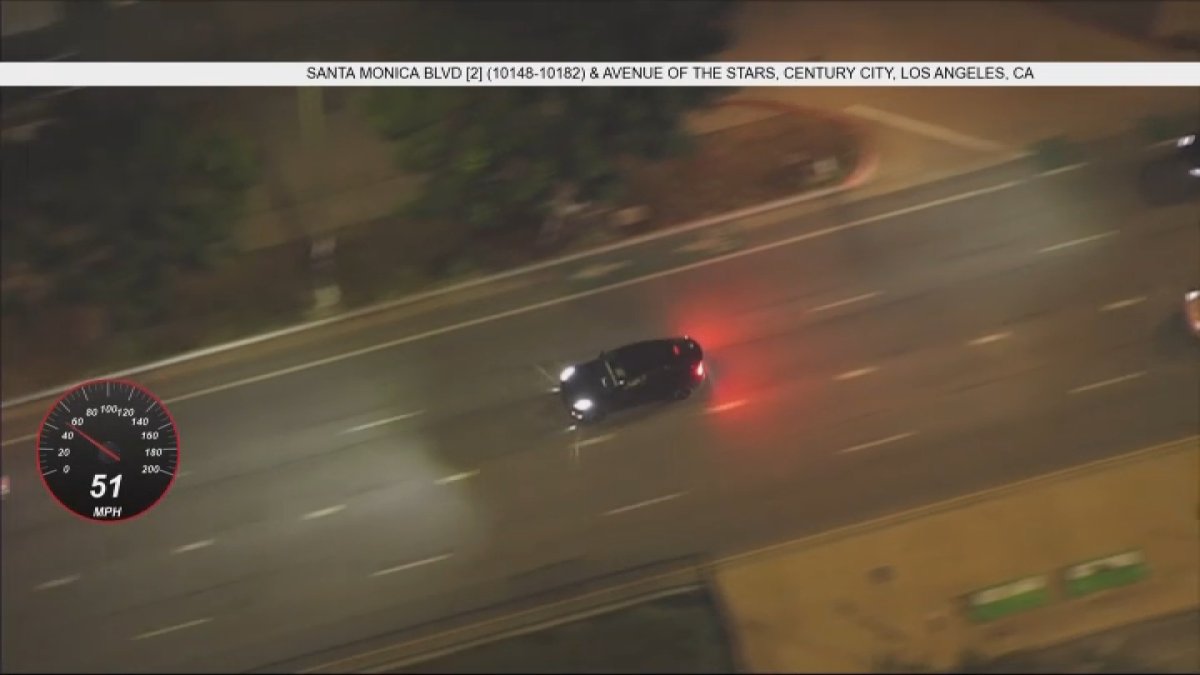 Police chase vehicle in West Los Angeles