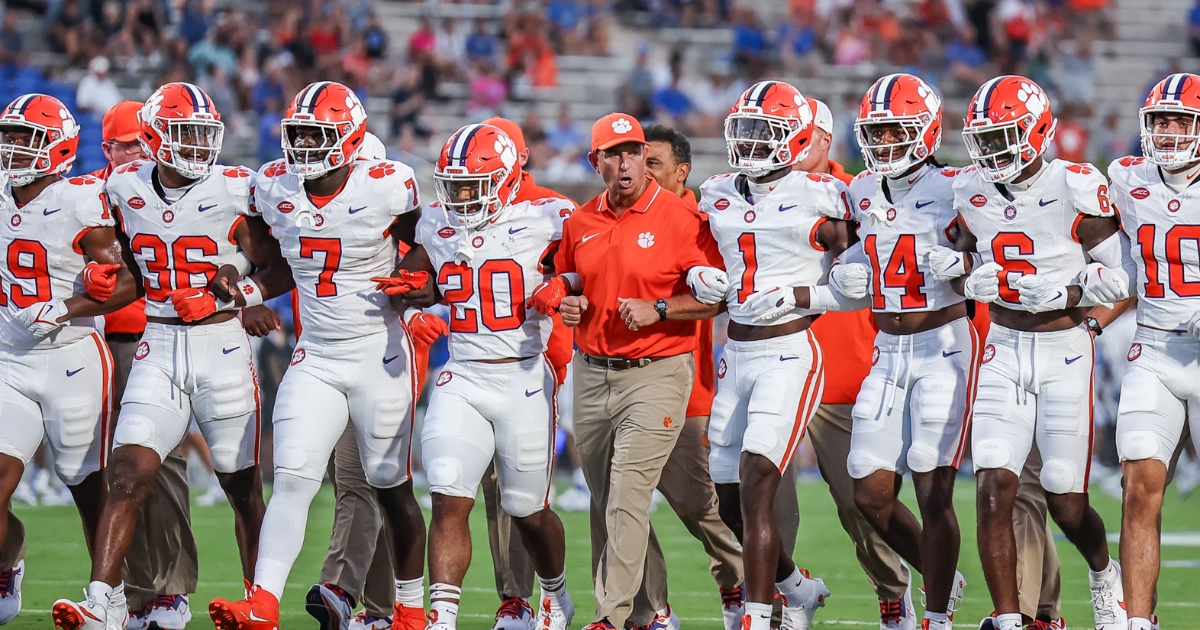 Clemson releases travel roster for Miami game