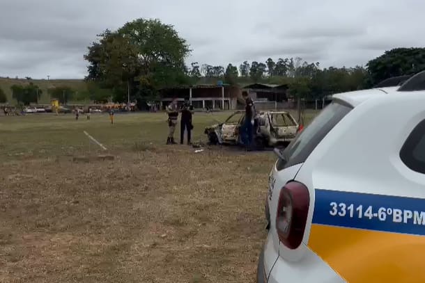 Corpo é encontrado carbonizado em campo de futebol de Governador Valadares