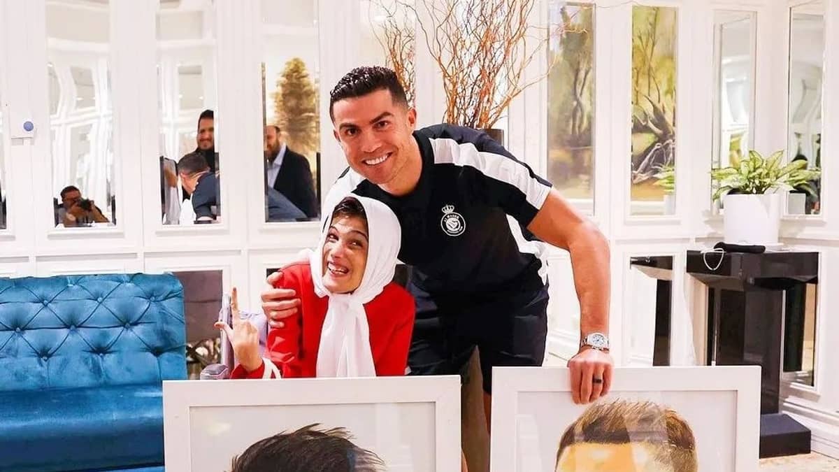 Cristiano Ronaldo pode ser punido com 100 chicotadas por beijo em iraniana; entenda