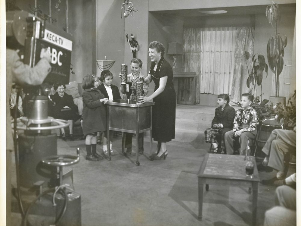 Dell O’Dell’s Trailblazing Magic Show Cast a Spell on Early Television Audiences