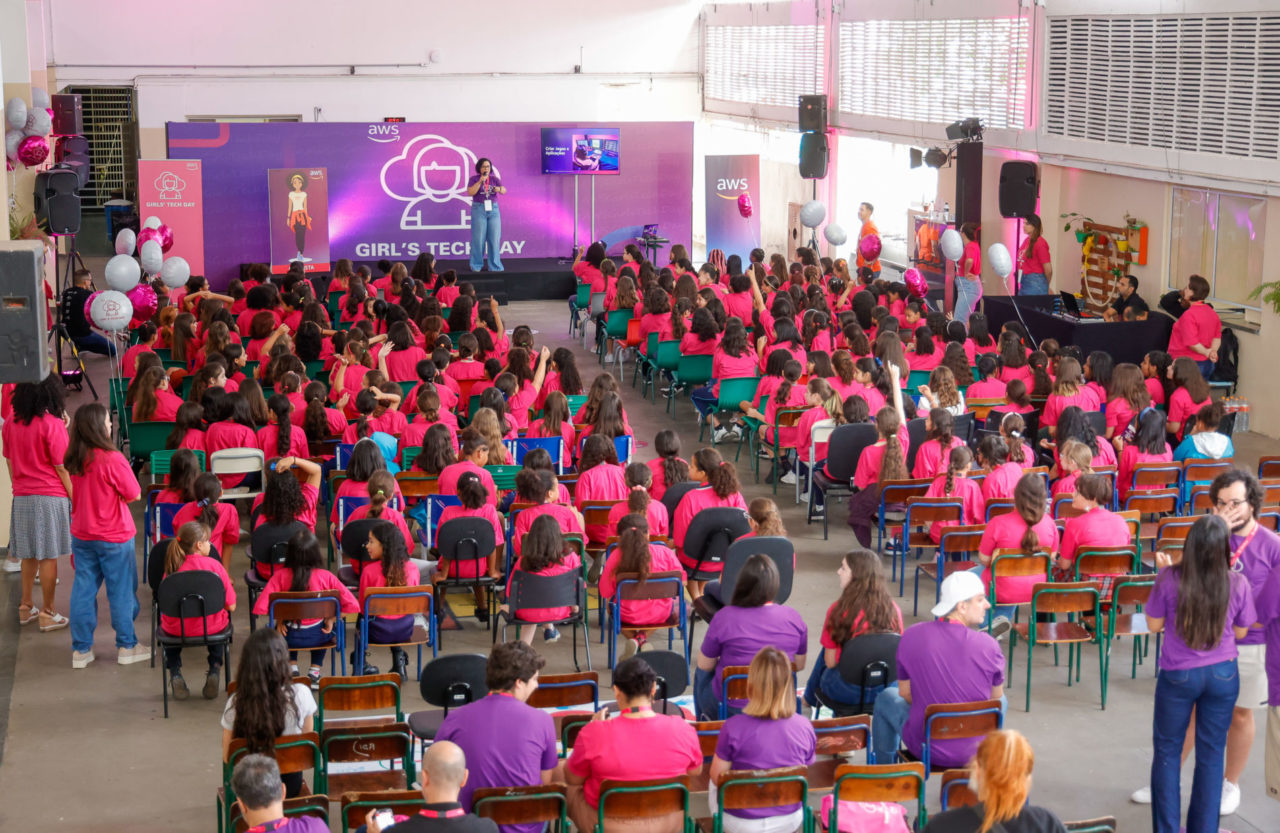 ‘Girls’ Tech Day’ garante manhã repleta de Ciência e Tecnologia às alunas da Emeb Pedro de Oliveira