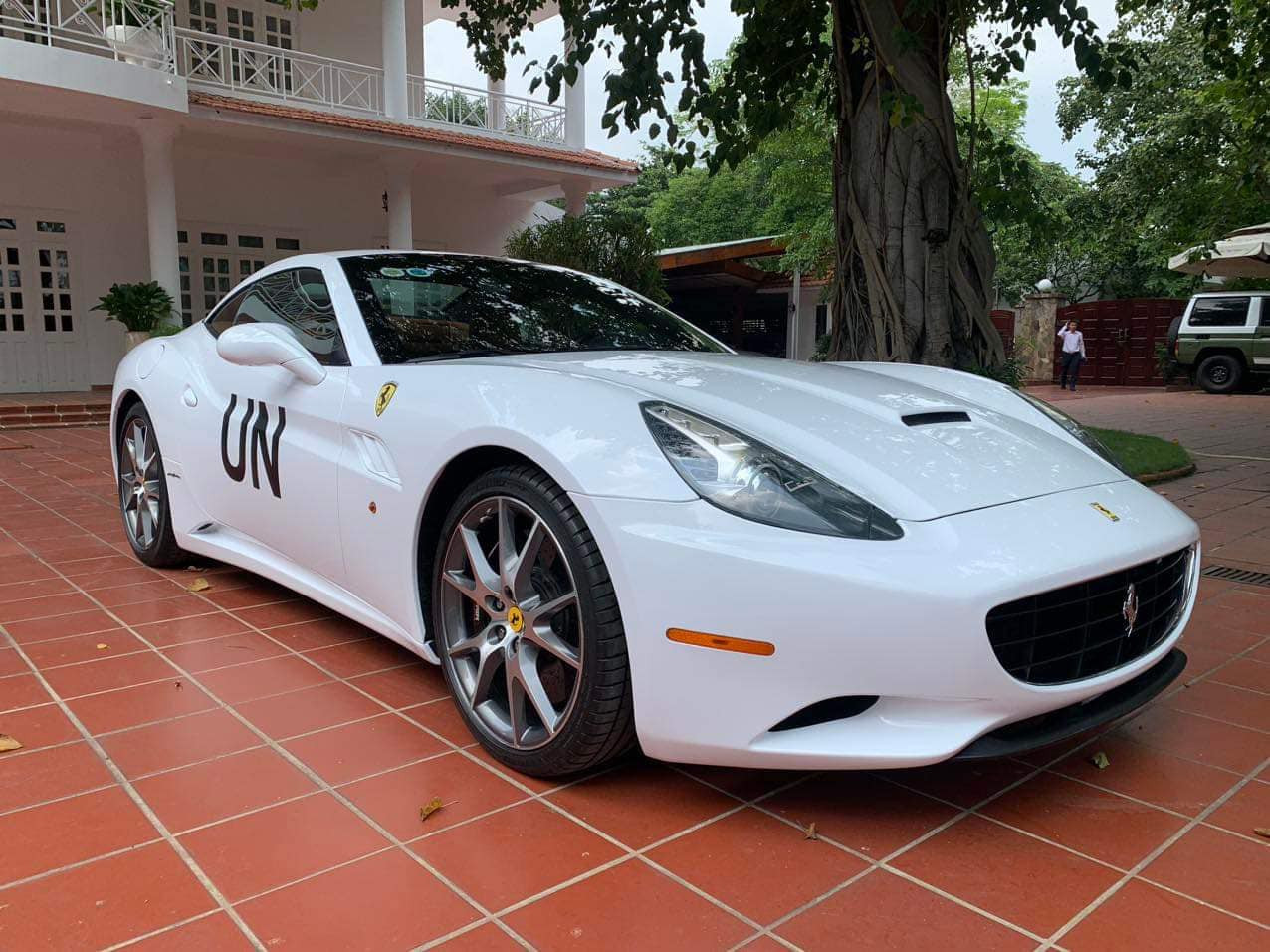 Siêu xe Ferrari California về tay ông Đặng Lê Nguyên Vũ cực hiếm, giá hơn 10 tỷ