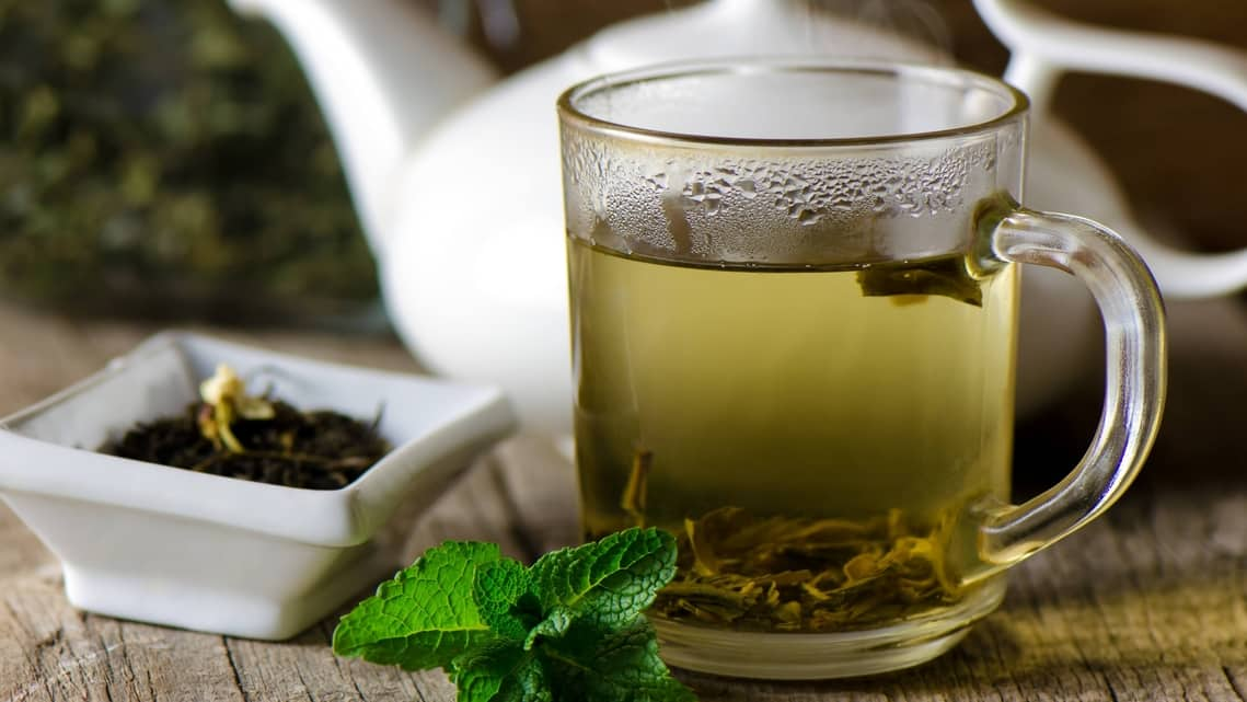 Can drinking green tea help you burn fat and lose weight?