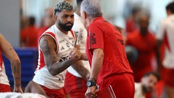 Paz selada? Flamengo divulga primeira imagem do encontro entre Gabigol e Tite