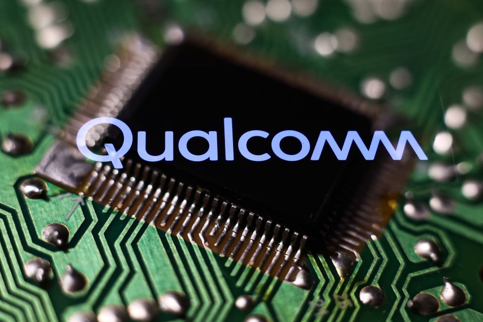 Qualcomm revela chip para notebooks com recursos de IA