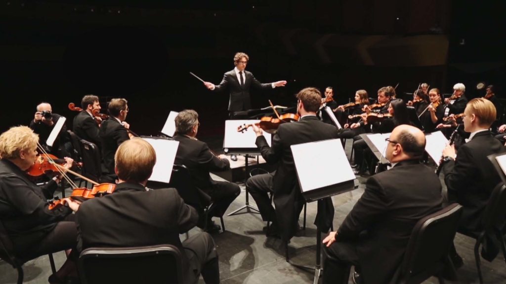 How a young conductor in Kentucky is using music to serve his community