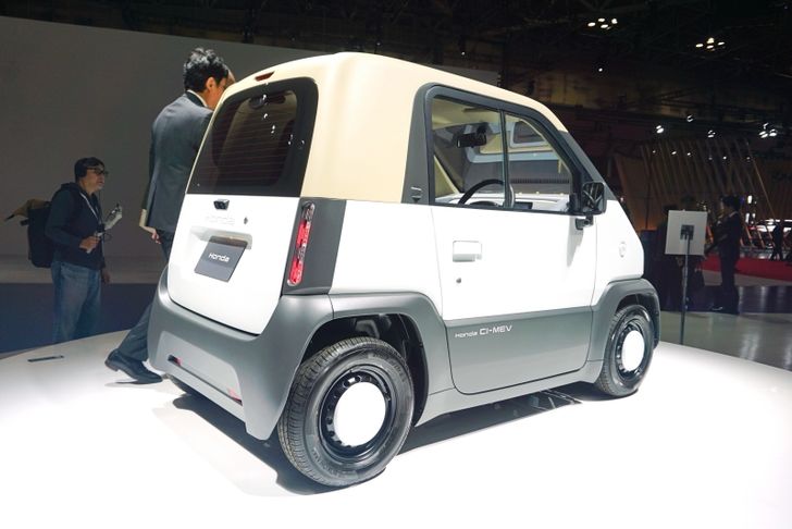 Honda CI-MEV รถขับขี่อัตโนมัติ Level 4 พร้อมแบตเตอรี่ถอดเปลี่ยนเองได้