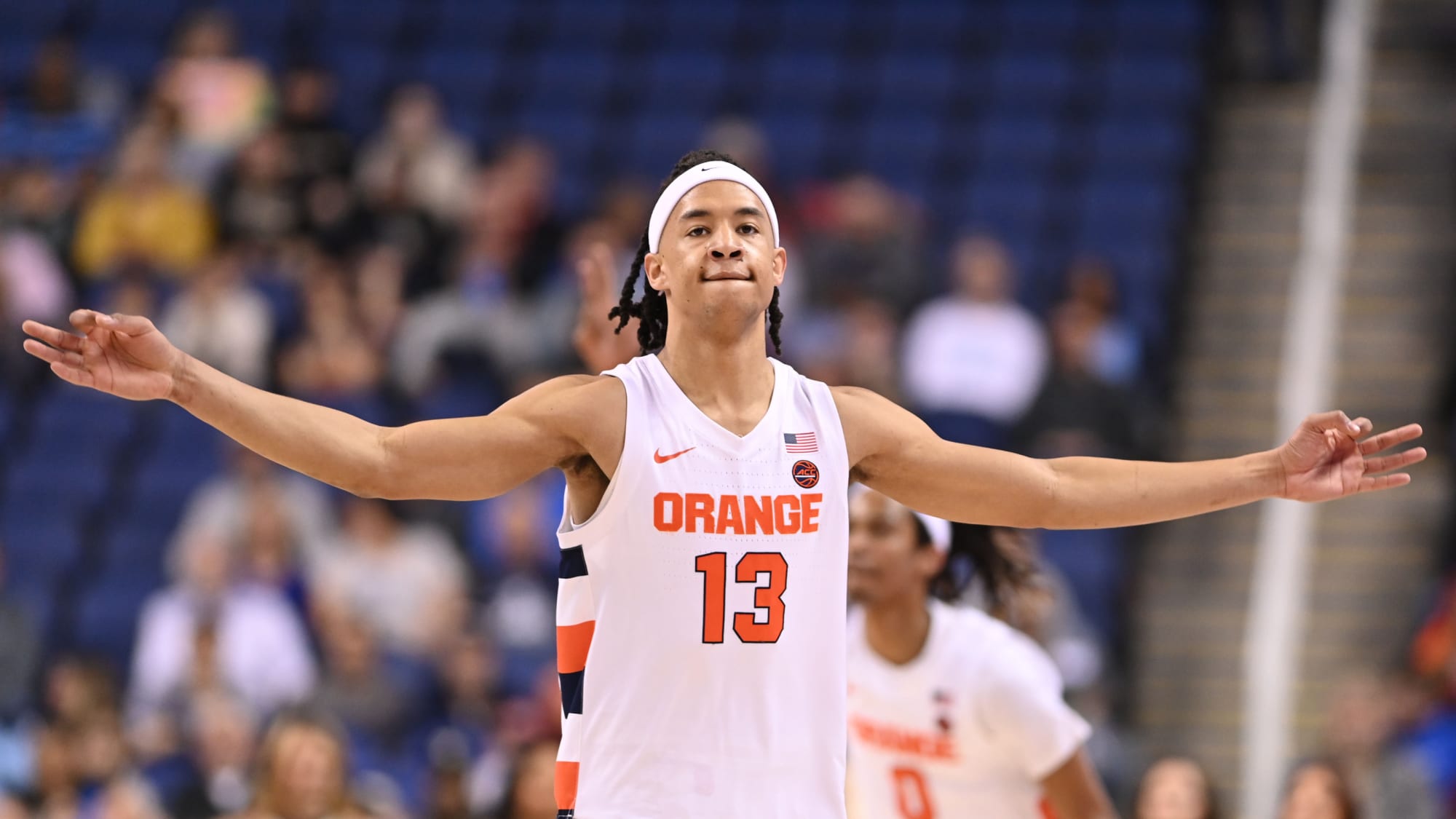 Syracuse Basketball: Benny Williams showing expanded inside/out game