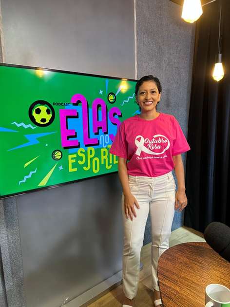Atleta e torcedora do Fortaleza encontra no futebol um aliado, no tratamento contra o câncer – Denise Santiago