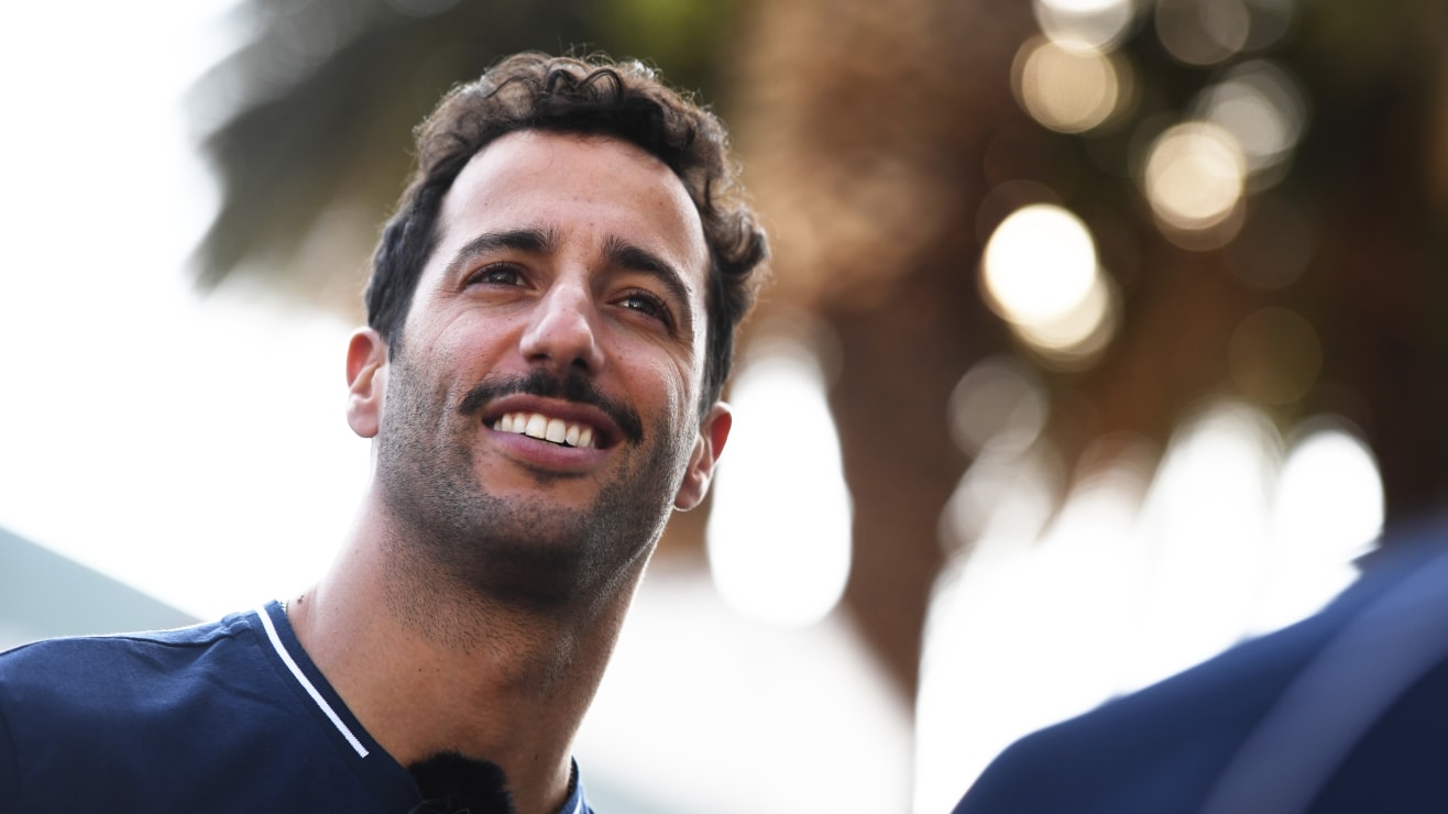 Ricciardo sets Mexico target with hand now ‘comfortable’