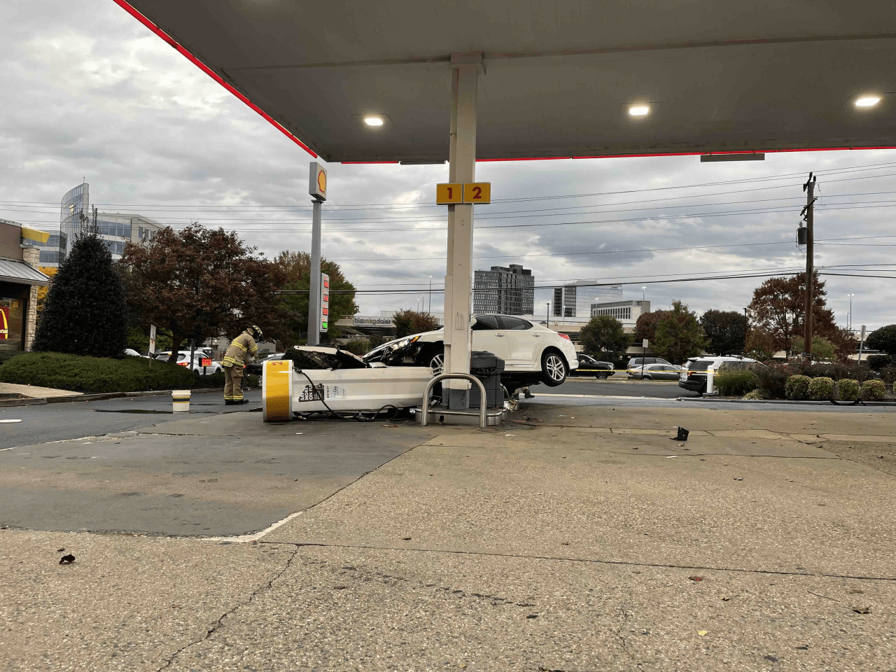 DC man in custody after stealing car from teen in Fairfax County, crashing into gas station