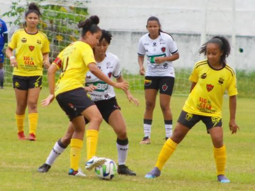 Kashima vence Botafogo PB em  amistoso de futebol feminino