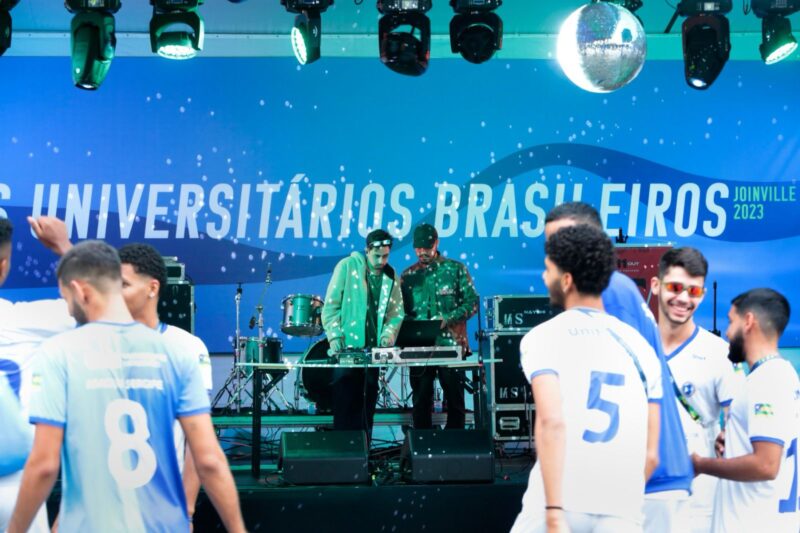 Palco Cultura promove atrações joinvilenses para os visitantes dos JUBs