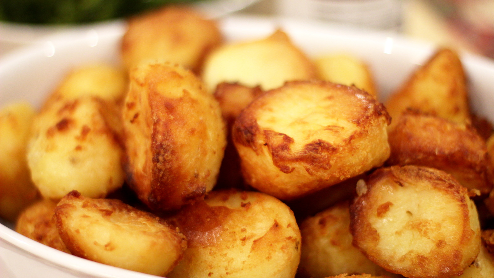 The Main Reason Your Potatoes Aren’t Crisping Up In The Oven