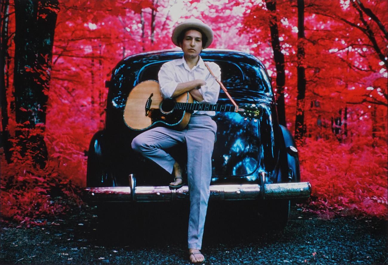 Callaway Arts & Entertainment : Bob Dylan : Mixing Up The Medicine – The Eye of Photography Magazine