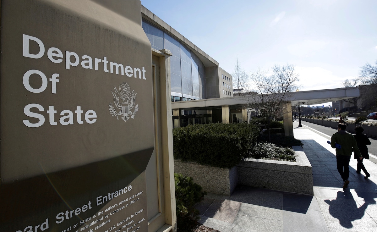 US Advises Citizens Not To Travel To Iraq After Attacks On American Troops