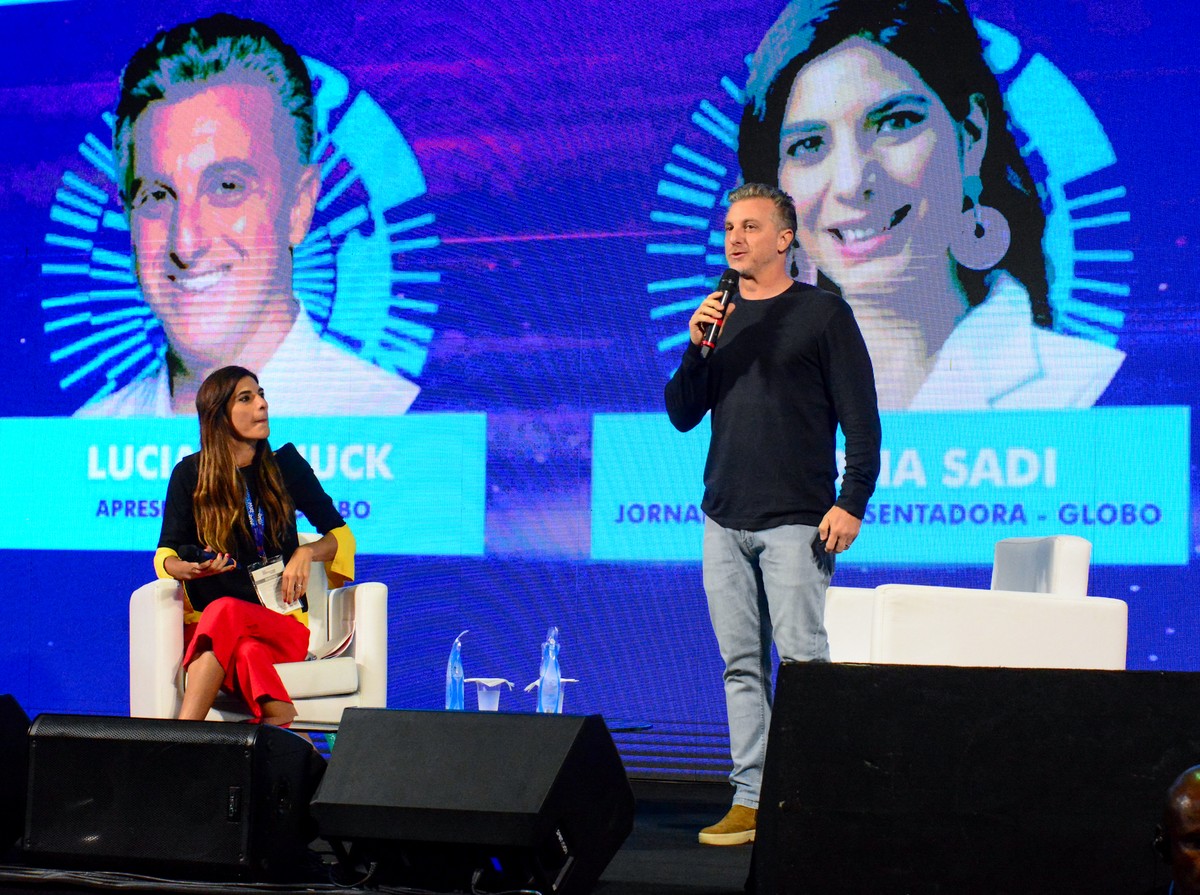 Luciano Huck reflete sobre democratização da tecnologia em evento no Rio