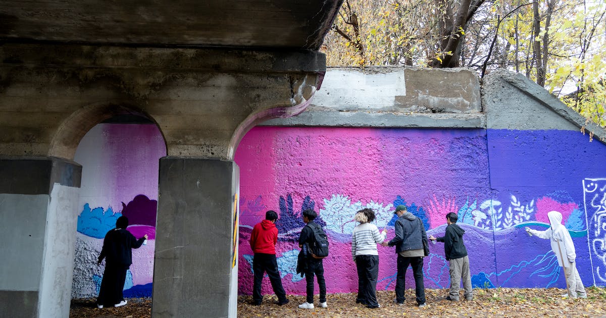 Graffiti artists, students bring 36th Av. S. bridge mural to life in Minneapolis