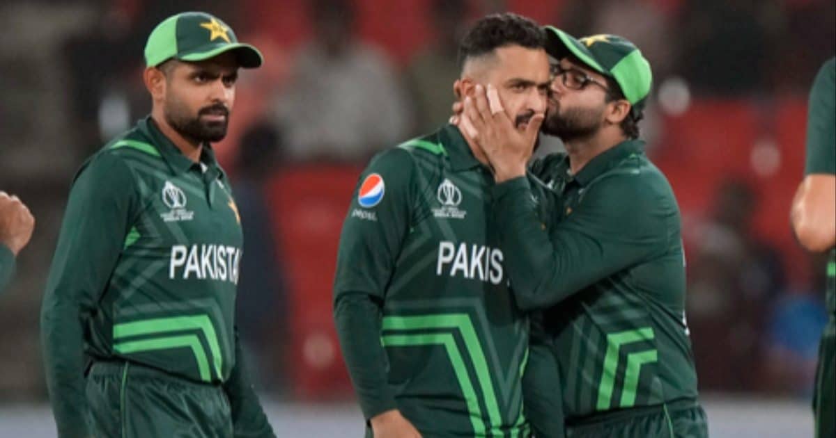 World Cup: दिग्गज क्रिकेटर को पाकिस्तान टीम के ड्रेसिंग रूम में जाने से रोका, करते रहे इंतजार, ये है पूरा मामला