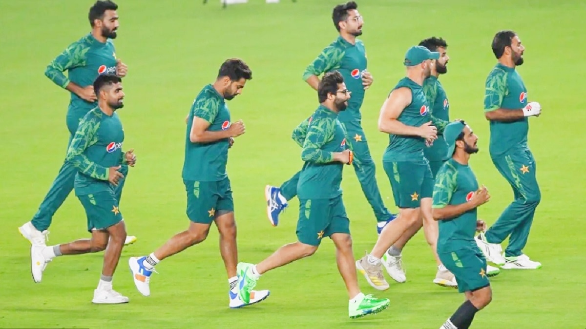 Pakistan Team World Cup 2023: वर्ल्ड कप के बीच मुश्किल में पाकिस्तानी टीम… इस कारण ज्यादातर खिलाड़ी पड़े बीमार!