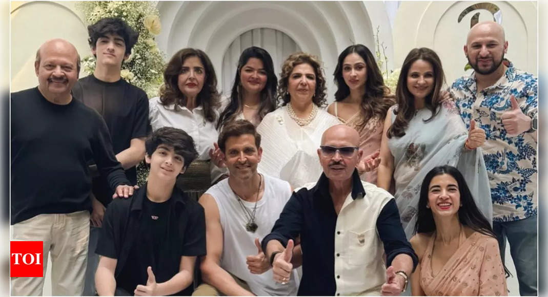 Saba Azad joins Hrithik Roshan’s family in heartfelt celebration of Pinkie Roshan’s 70th birthday; Celebrities shower love and best wishes | Hindi Movie News