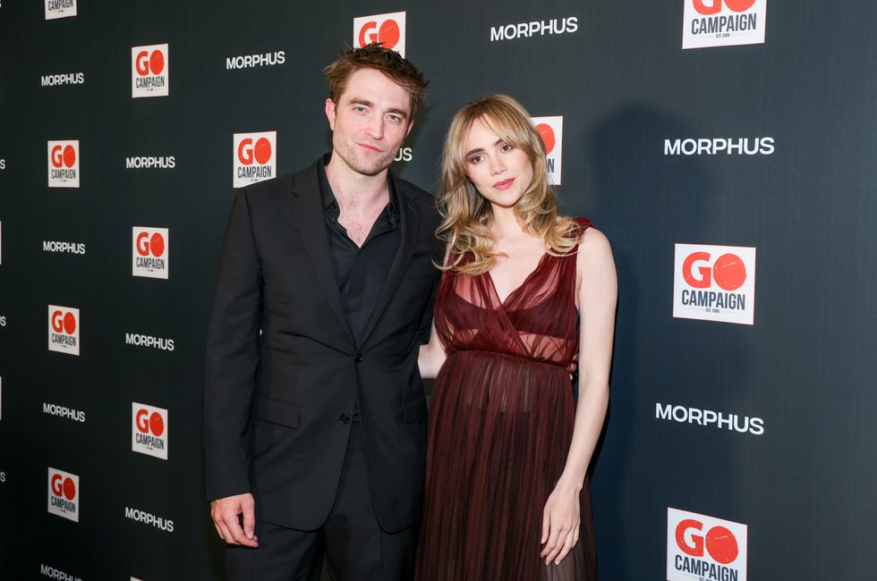 Robert Pattinson and Suki Waterhouse Giggle With Each Other at GO Gala