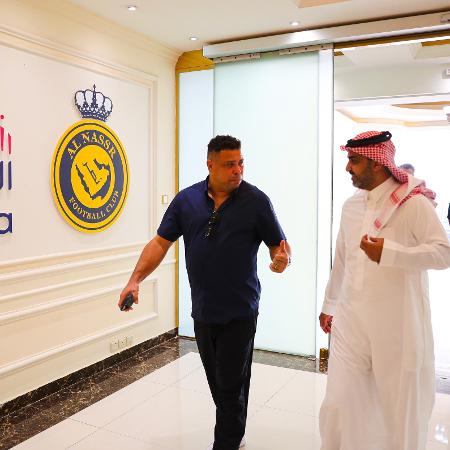 Ronaldo Fenômeno faz visita ao Al-Nassr, mas não se encontra com CR7