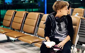 Mom Demands Her Whole Family Be Upgraded To First Class, Forcing 13-Year-Old To Give Up His Seat, But Gets Deplaned Instead Mom Demands Her Whole Family Be Upgraded To First Class, Forcing 13-Year-Old To Give Up His Seat, But Gets Deplaned Instead