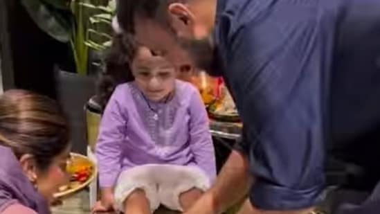 Shilpa Shetty and Raj Kundra perform Kanya Puja with daughter Samisha on Ashtami. Watch