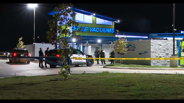 Suspects on the run after fatally shooting woman outside car wash